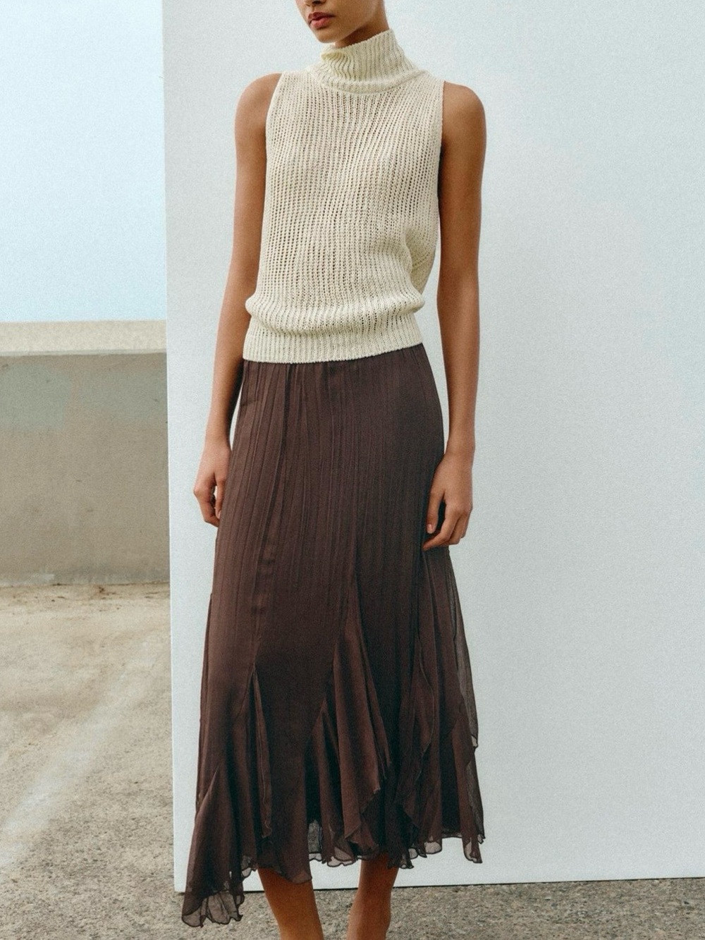 Zara Brown Ruffled Lace Midi Skirt. Size XL. Brand new! - Picture 4 of 11